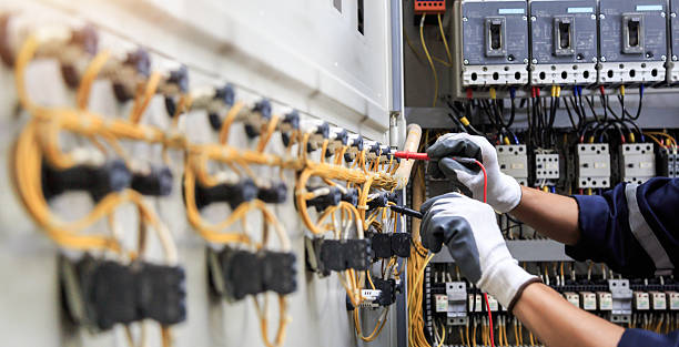 Professional Electrician technician working in La Cresta, CA